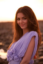 Victoria Justice : victoria_justice_1302111365.jpg