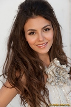 Victoria Justice : victoria_justice_1307977859.jpg