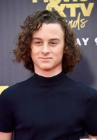 Wyatt Oleff : wyatt-oleff-1622017271.jpg