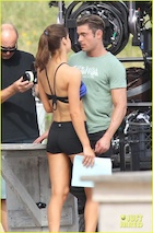 Zac Efron : TI4U1457271119.jpg