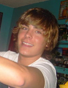 Zac Efron : TI4U_u1138317842.jpg