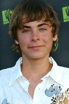 Zac Efron : TI4U_u1138813480.jpg