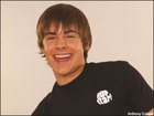 Zac Efron : TI4U_u1145657819.jpg