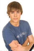 Zac Efron : TI4U_u1145725963.jpg