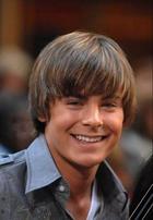 Zac Efron : TI4U_u1145725976.jpg