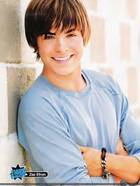 Zac Efron : TI4U_u1150434715.jpg