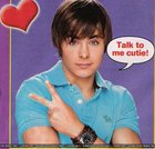 Zac Efron : TI4U_u1156991937.jpg