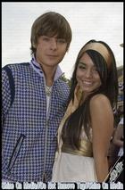 Zac Efron : TI4U_u1176681479.jpg