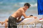 Zac Efron : TI4U_u1178155541.jpg