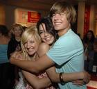 Zac Efron : TI4U_u1180974572.jpg