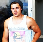 Zac Efron : zac-efron-1319511721.jpg