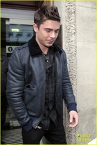 Zac Efron : zac-efron-1322673410.jpg