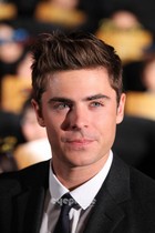 Zac Efron : zac-efron-1323884695.jpg