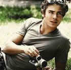 Zac Efron : zac-efron-1338436033.jpg