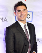 Zac Efron : zac-efron-1361000324.jpg