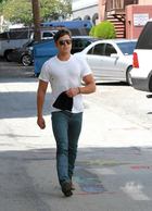 Zac Efron : zac-efron-1374263179.jpg