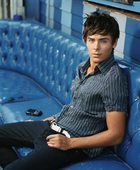 Zac Efron : zac-efron-1375001920.jpg