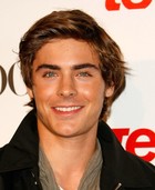 Zac Efron : zac-efron-1377456415.jpg