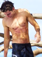 Zac Efron : zac-efron-1379472536.jpg