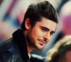 Zac Efron : zac-efron-1383156976.jpg