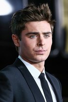 Zac Efron : zac-efron-1390923986.jpg