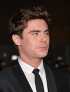 Zac Efron : zac-efron-1391011371.jpg