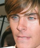 Zac Efron : zac-efron-1393010126.jpg