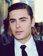 Zac Efron : zac-efron-1393342320.jpg