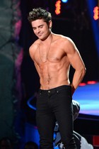 Zac Efron : zac-efron-1397770274.jpg