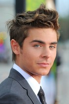 Zac Efron : zac-efron-1403101467.jpg