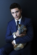 Zac Efron : zac-efron-1403101470.jpg