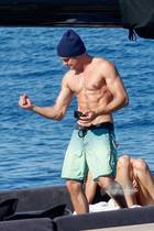 Zac Efron : zac-efron-1404755744.jpg