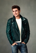 Zac Efron : zac-efron-1407527708.jpg