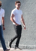 Zac Efron : zac-efron-1408039178.jpg