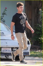 Zac Efron : zac-efron-1408546949.jpg