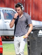 Zac Efron : zac-efron-1408635408.jpg