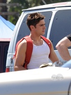 Zac Efron : zac-efron-1411142957.jpg