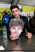 Zac Efron : zac-efron-1411604868.jpg