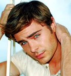 Zac Efron : zac-efron-1411658233.jpg