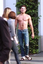 Zac Efron : zac-efron-1411658245.jpg