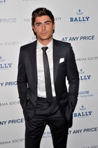 Zac Efron : zac-efron-1416010286.jpg