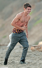 Zac Efron : zac-efron-1424537894.jpg