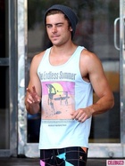 Zac Efron : zac-efron-1429191001.jpg