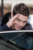 Zac Efron : zac-efron-1442084513.jpg