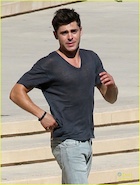 Zac Efron : zac-efron-1442084686.jpg