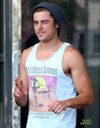 Zac Efron : zac-efron-1447900668.jpg