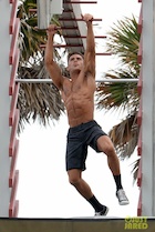 Zac Efron : zac-efron-1457657612.jpg