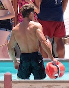 Zac Efron : zac-efron-1462058281.jpg