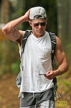 Zac Efron : zac-efron-1464125709.jpg