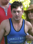 Zac Efron : zac-efron-1467004385.jpg